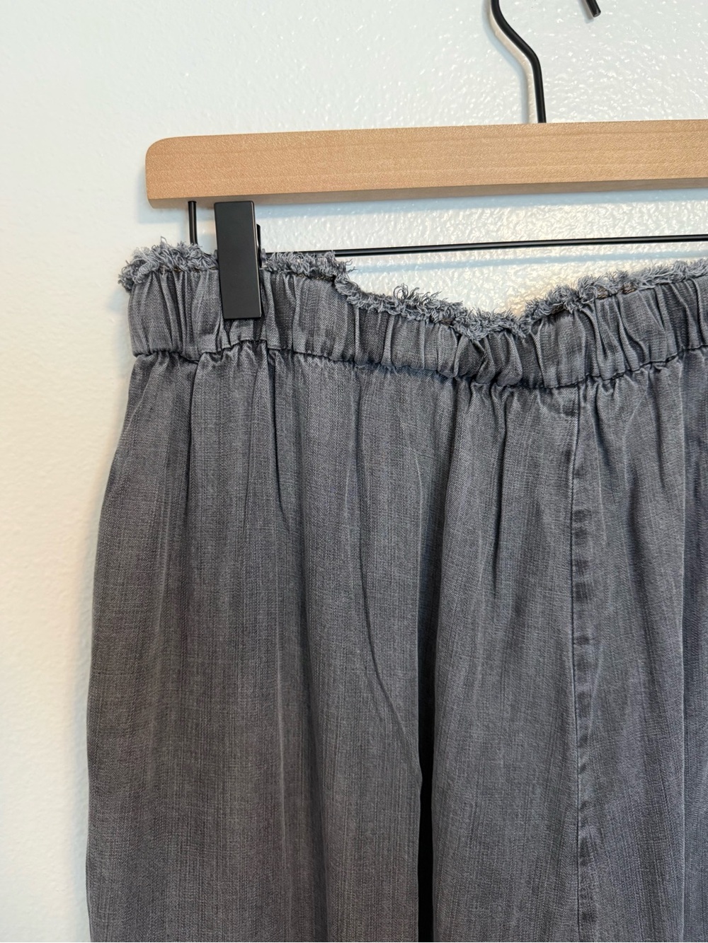 Easel - Washed Distressed Drawstring Elastic Waist Gray Grey Wide Leg Pant - 1X - Picture 9 of 14